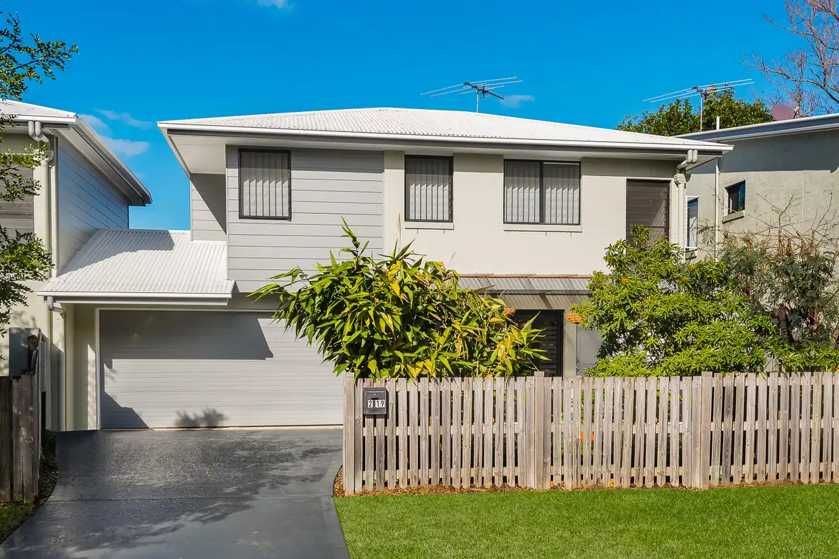 Main view of Homely townhouse listing, 2/19 Arnott Street, Kedron QLD 4031