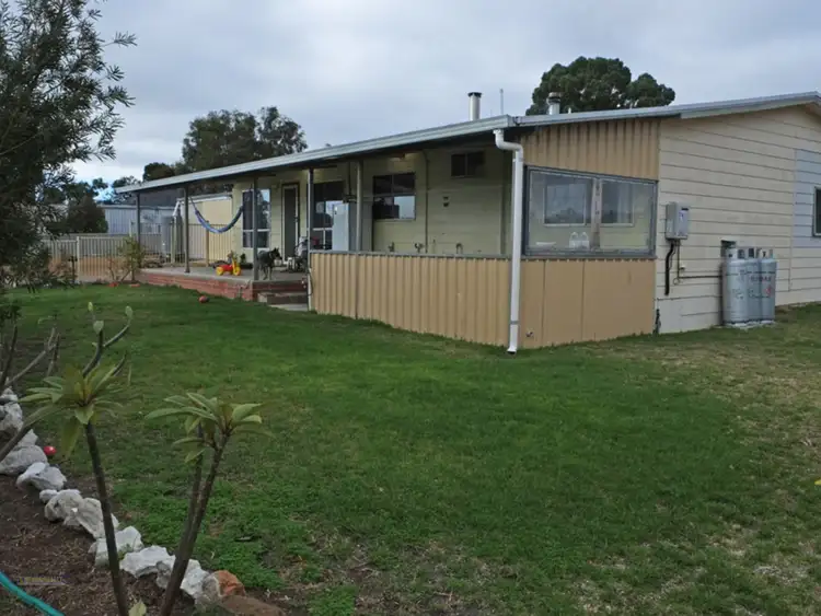 1 Anderson Street, Gibson WA 6448