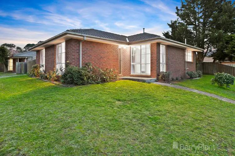 24 Kennedy Road, Pakenham VIC 3810