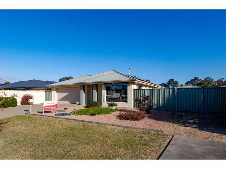 10 Neilson Court, Stratford VIC 3862