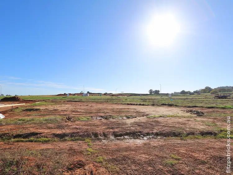 26 Wiveon Street, Gobbagombalin NSW 2650