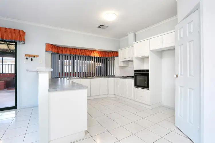 Fifth view of Homely house listing, 2 Hermitage Court, Nuriootpa SA 5355