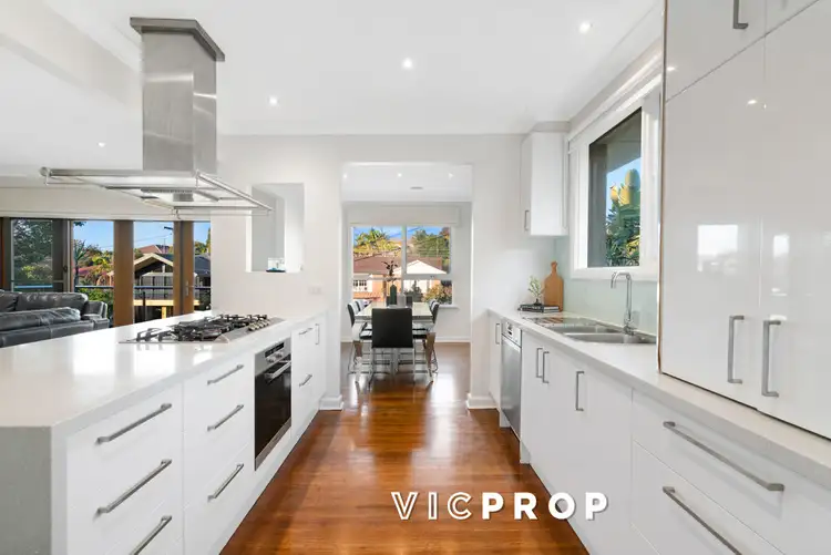 Fifth view of Homely house listing, 1 Kerry Close, Doncaster East VIC 3109