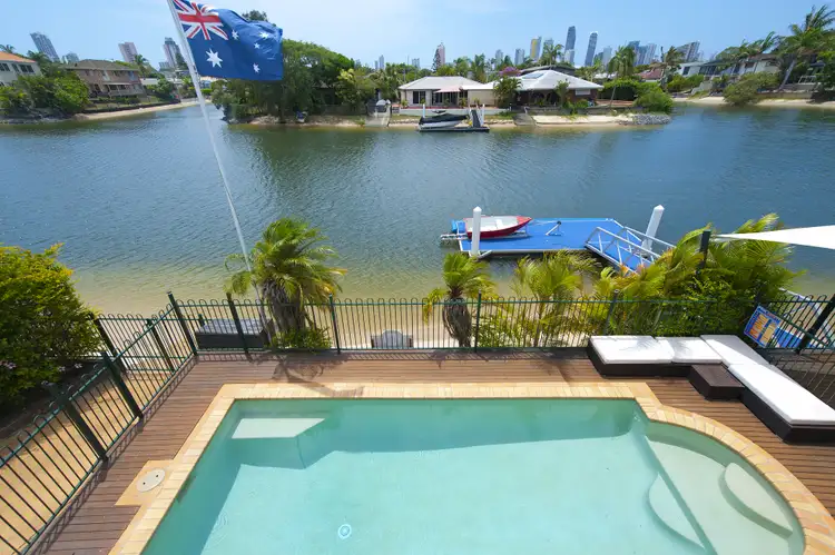 17 Monte Vista Court, Broadbeach Waters QLD 4218