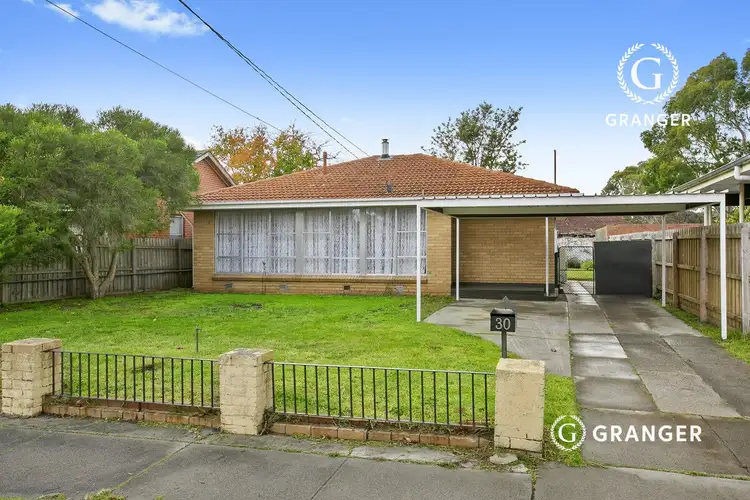 30 Laurina Crescent, Frankston North VIC 3200