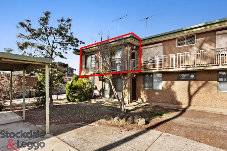 8/128 East Esplanade, St Albans VIC 3021