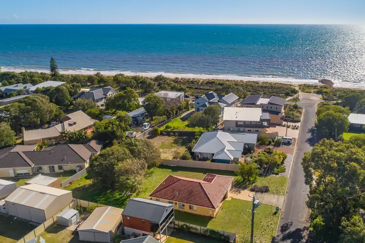 7 Harvest Road, Broadwater WA 6280