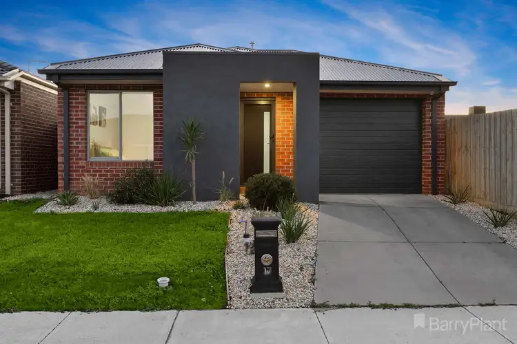 17 Egerton Street, Officer VIC 3809