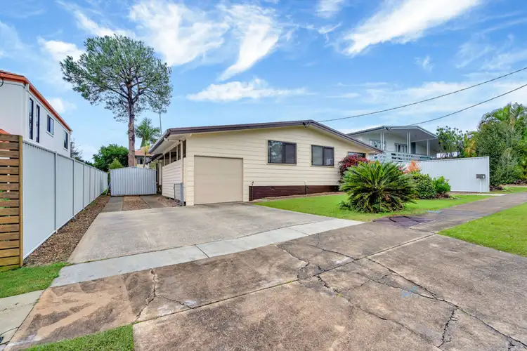 5 Brookside Road, Labrador QLD 4215