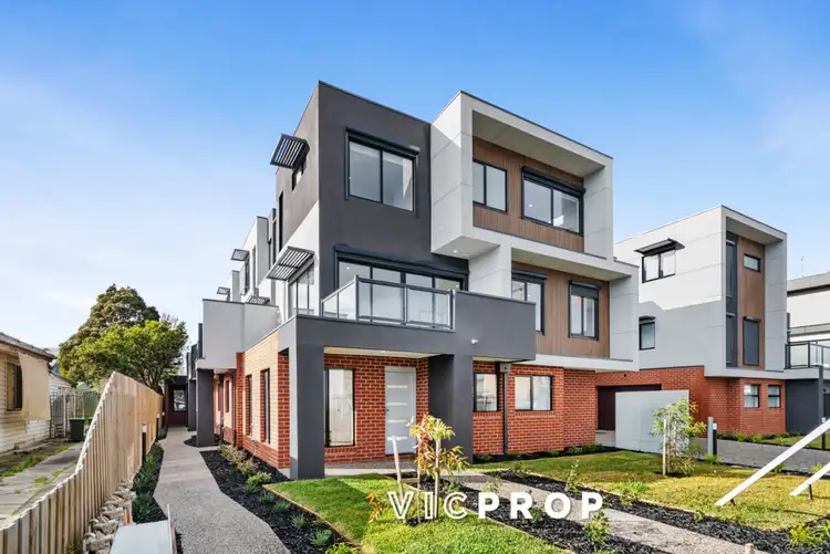 2/988-990A Sydney Road, Coburg North VIC 3058