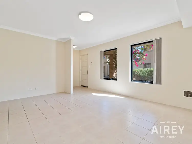 Fourth view of Homely townhouse listing, 2/179 Sevenoaks Street, Cannington WA 6107