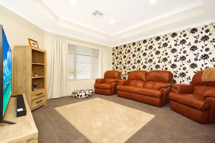 Second view of Homely house listing, 6 Kedleston Link, The Vines WA 6069