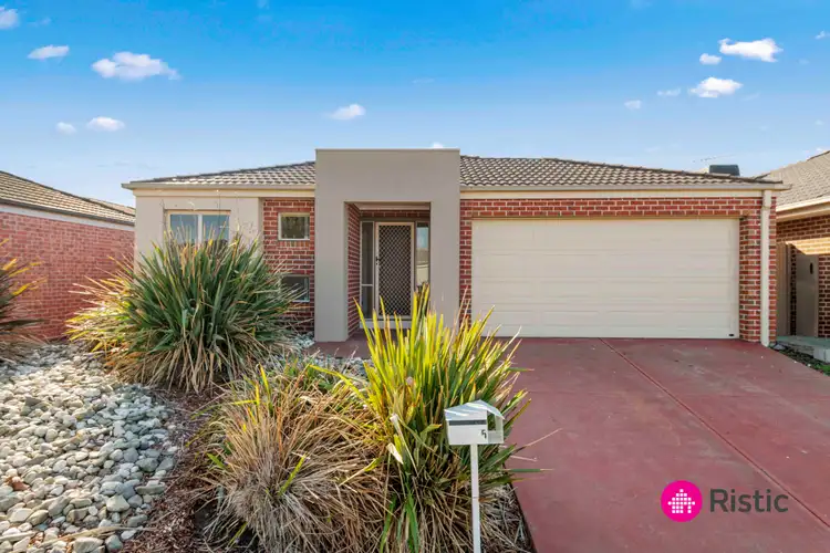 5 Morton Close, Doreen VIC 3754