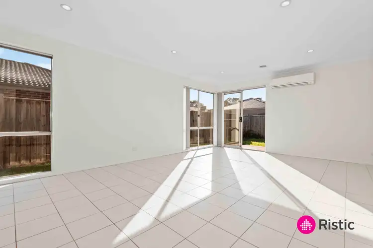 Fifth view of Homely house listing, 5 Morton Close, Doreen VIC 3754