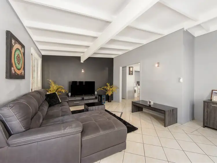 3 Feeney Lane, East Ipswich QLD 4305