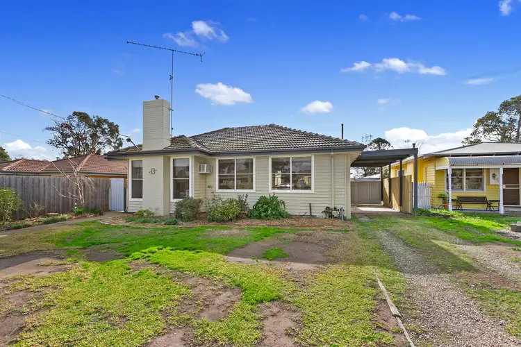 13 Hagenauer Street, Sale VIC 3850