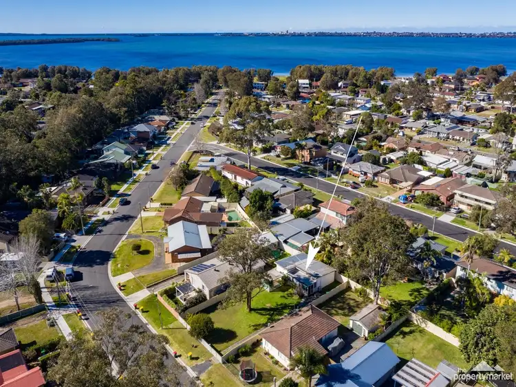 22 Blenheim Avenue, Berkeley Vale NSW 2261