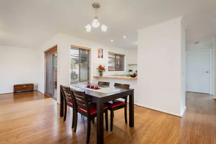 Fifth view of Homely house listing, 2 Osprey Circuit, Wodonga VIC 3690