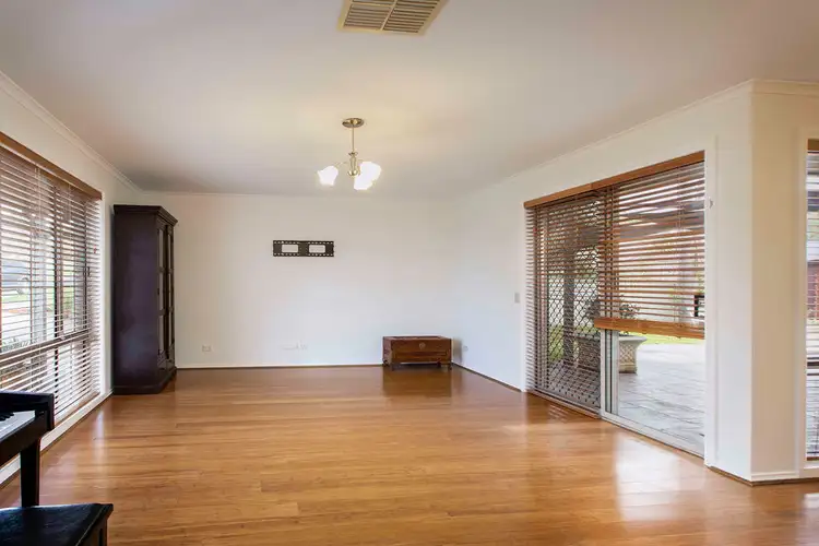 Sixth view of Homely house listing, 2 Osprey Circuit, Wodonga VIC 3690