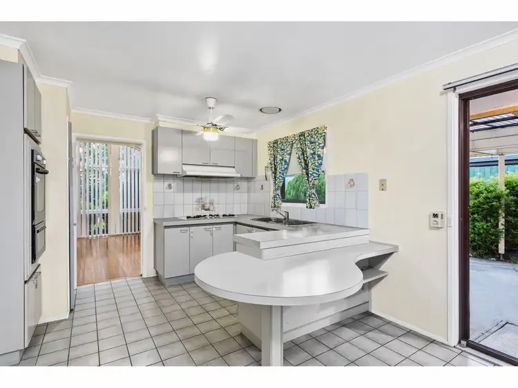 Fourth view of Homely house listing, 6 Eildon Road, Endeavour Hills VIC 3802