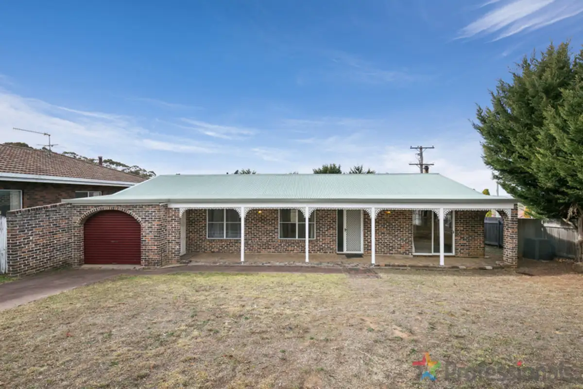 Main view of Homely house listing, 1 Stewart Crescent, Armidale NSW 2350