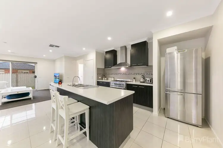 Third view of Homely house listing, 9 Rosella Avenue, Pakenham VIC 3810