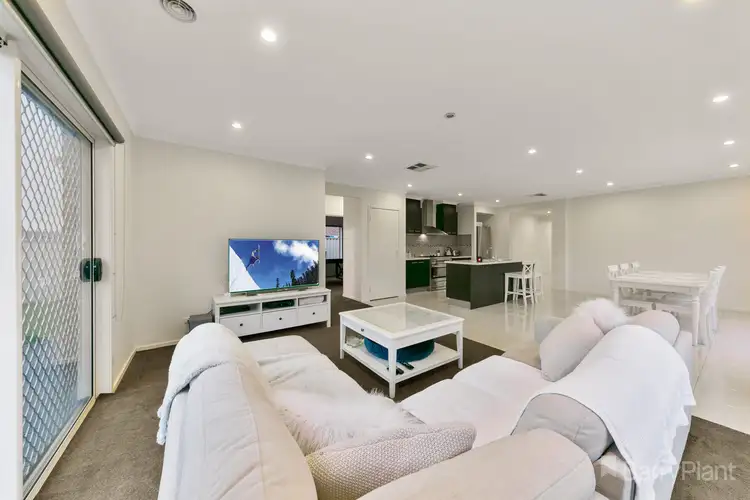 Fifth view of Homely house listing, 9 Rosella Avenue, Pakenham VIC 3810