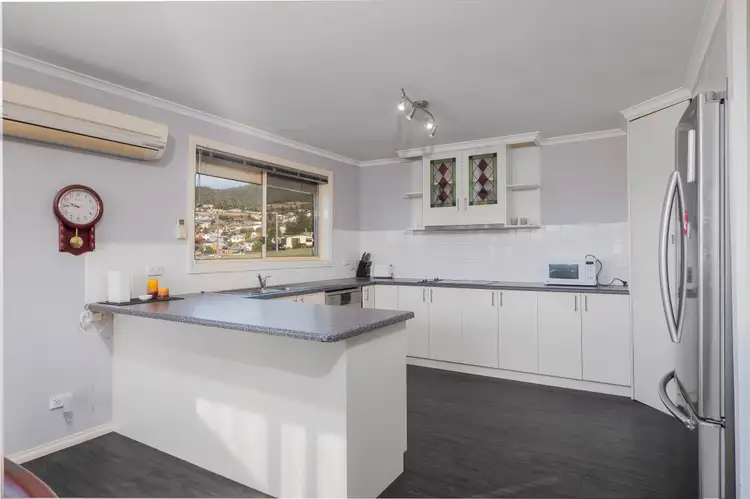 Fifth view of Homely house listing, 1/27 Vermont Court, Berriedale TAS 7011