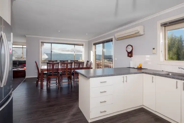 Sixth view of Homely house listing, 1/27 Vermont Court, Berriedale TAS 7011