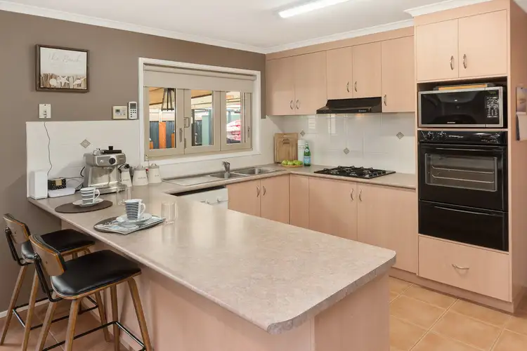 Second view of Homely house listing, 4 Opal Court, Skye VIC 3977