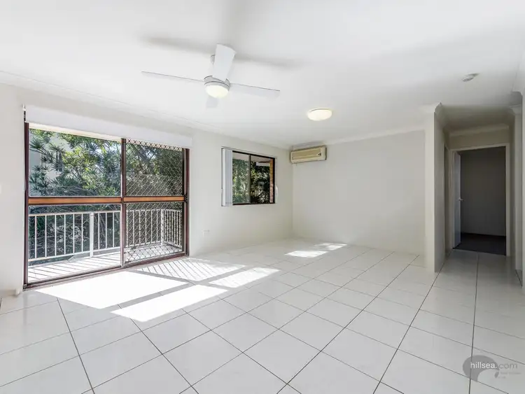 4/61 Bayview Street, Runaway Bay QLD 4216