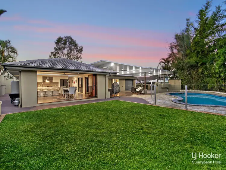 6 Ixora Court, Regents Park QLD 4118