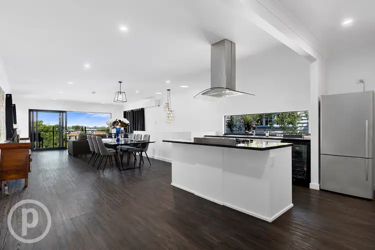 292 Rode Road, Wavell Heights QLD 4012