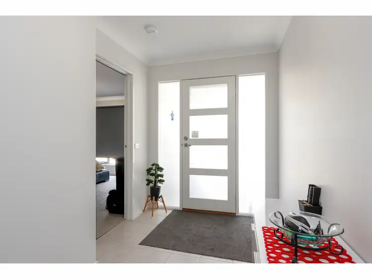 Fifth view of Homely house listing, 8 Peters Dve, Stratford VIC 3862