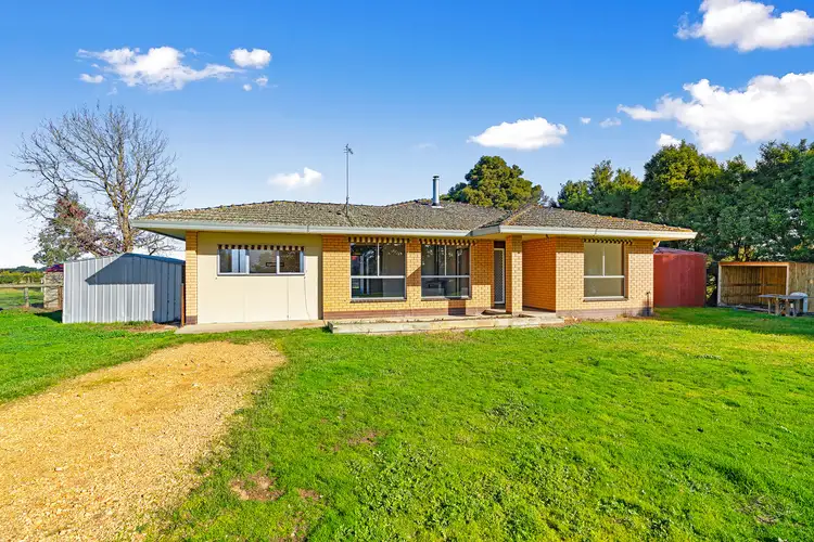 186 Nambrok Hall Road, Nambrok VIC 3847
