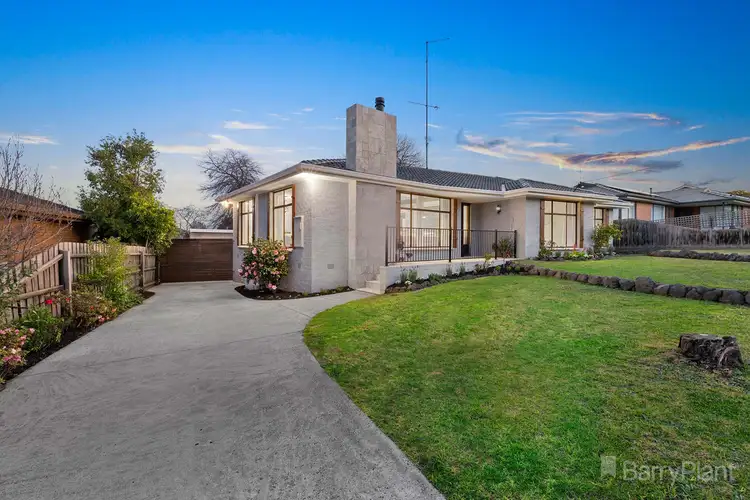 9 Leonard Court, Pakenham VIC 3810