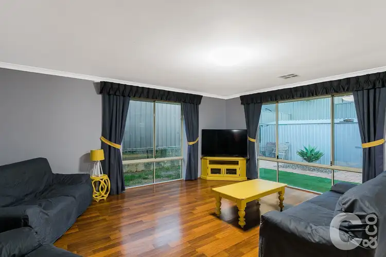 Sixth view of Homely house listing, 5 Shanklin Court, Wellard WA 6170