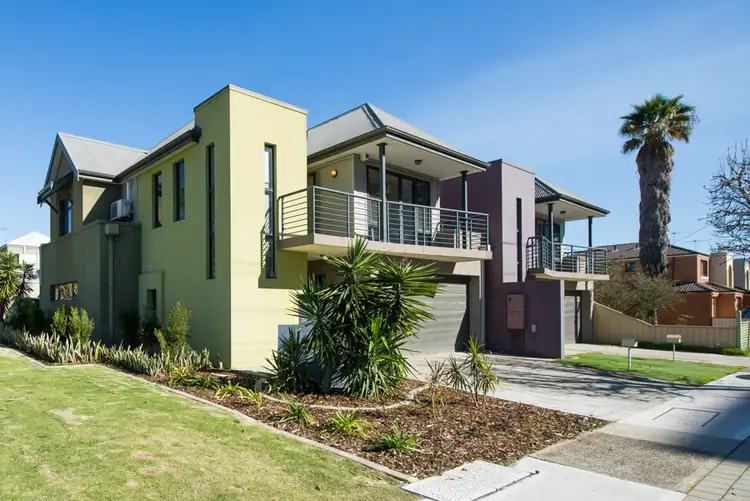 15B Leeder Street, Glendalough WA 6016