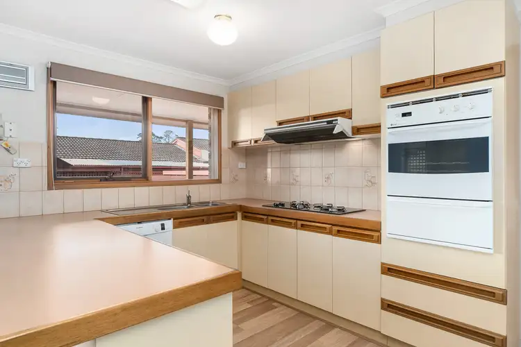 Sixth view of Homely house listing, 10 Bangor Drive, Frankston VIC 3199