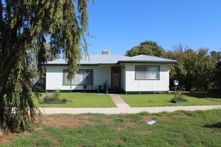 20 Brougham Street, Moulamein NSW 2733