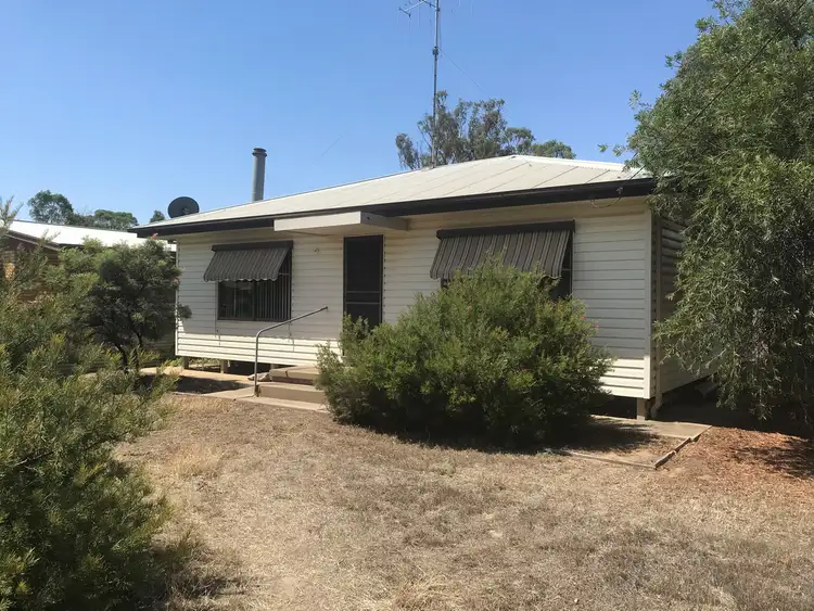 27 Yarrien Street, Barham NSW 2732