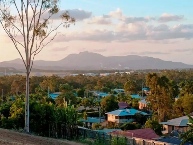 10 Linville Court, Kin Kora QLD 4680