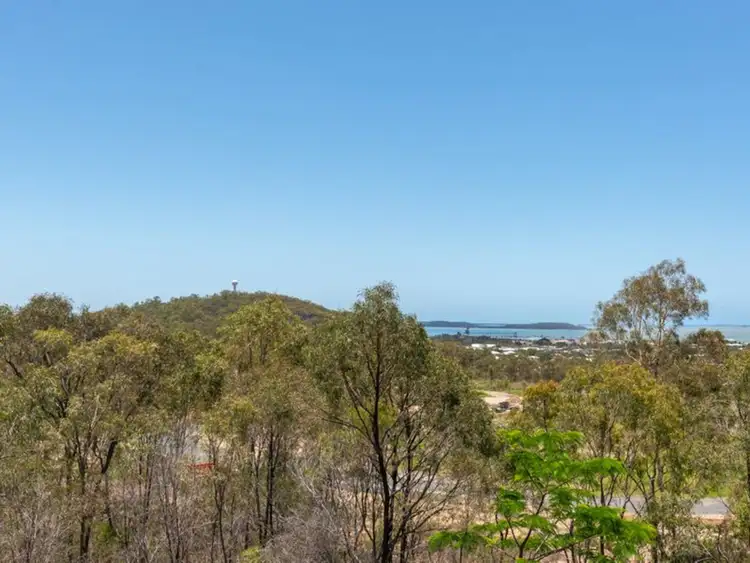 40 Dolphin Terrace, South Gladstone QLD 4680