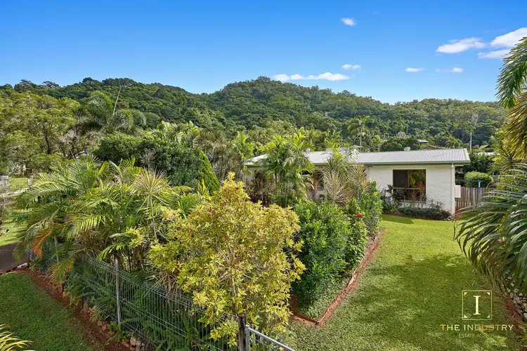 4 Amarina Close, Caravonica QLD 4878