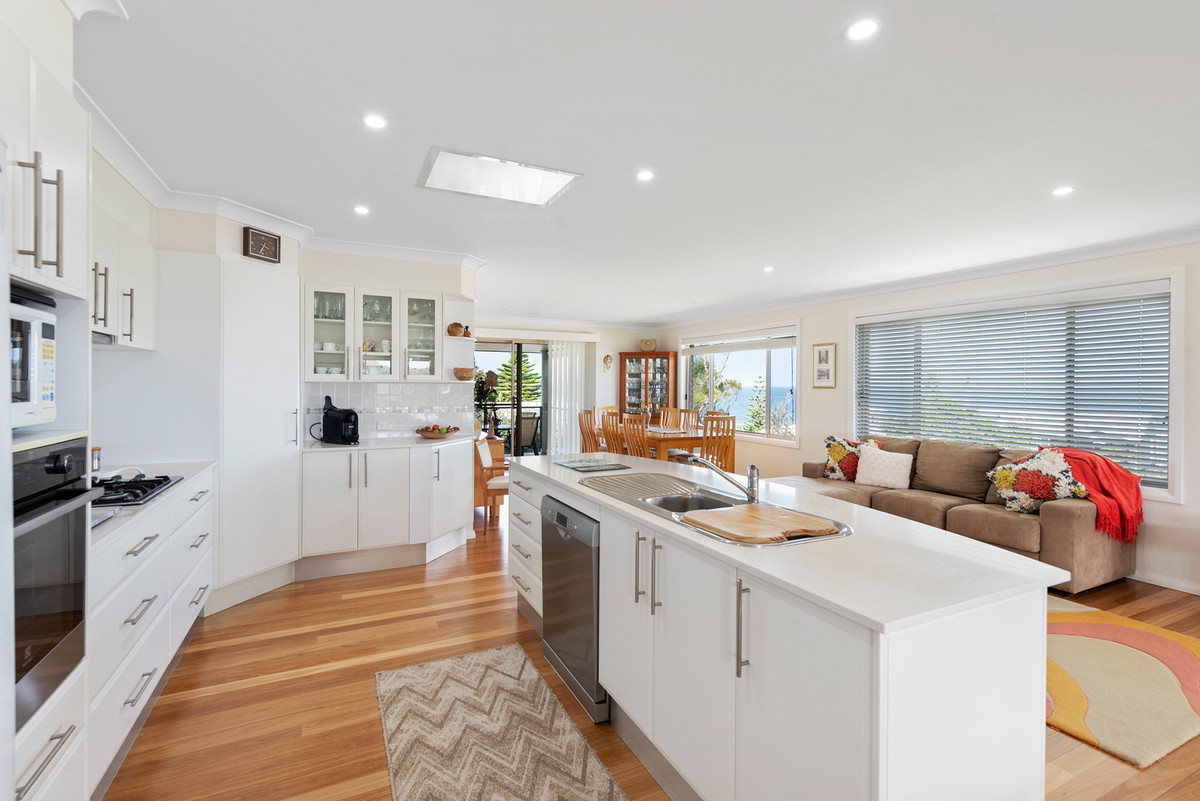 Fifth view of Homely house listing, 32 The Foredeck, Manyana NSW 2539