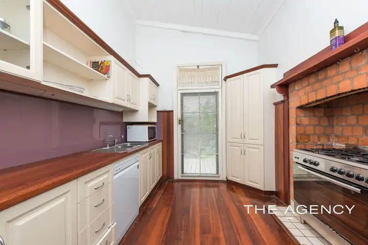 12 Chatham Road, Woodbridge WA 6056