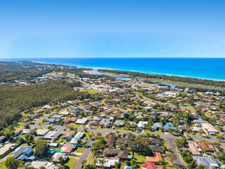 Fourth view of Homely semi-detached listing, 2/52 Victoria Avenue, Pottsville NSW 2489
