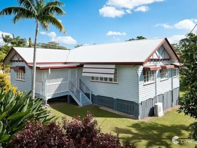 8 Salisbury Street, Mount Larcom QLD 4695