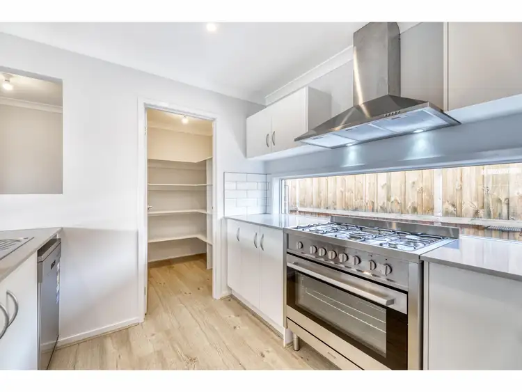 Sixth view of Homely house listing, 4 Abbey Court, Warragul VIC 3820