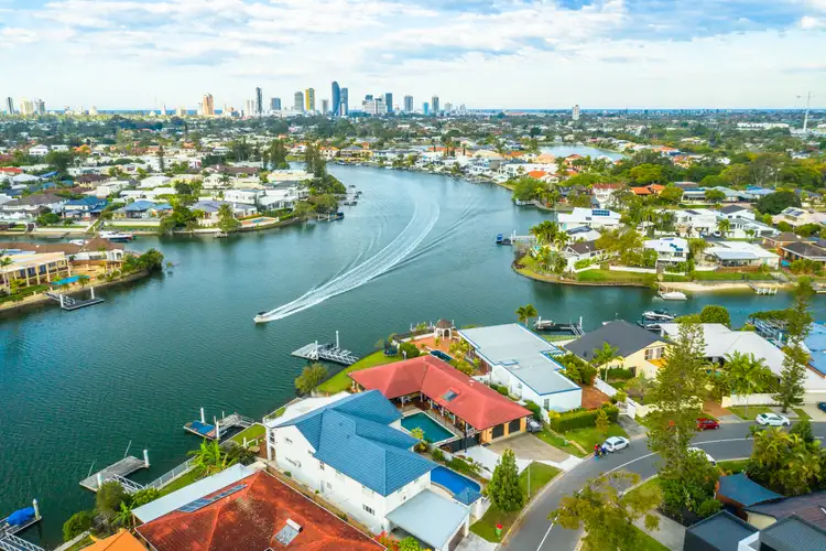 25 Conifer Crescent, Broadbeach Waters QLD 4218